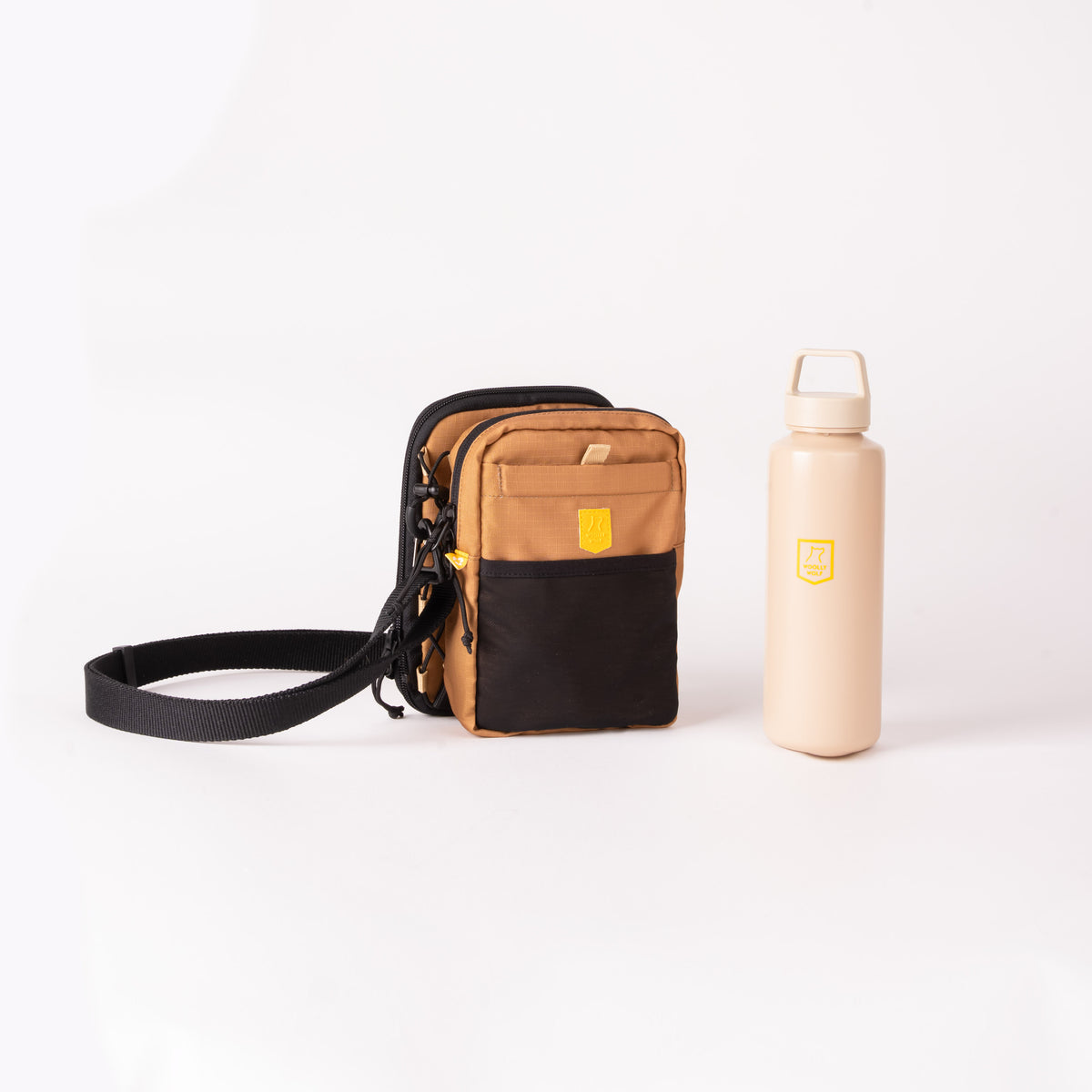 Woolly Wolf Hydration Shoulder Bag + JUOMAPULLO KAUPAN PÄÄLLE